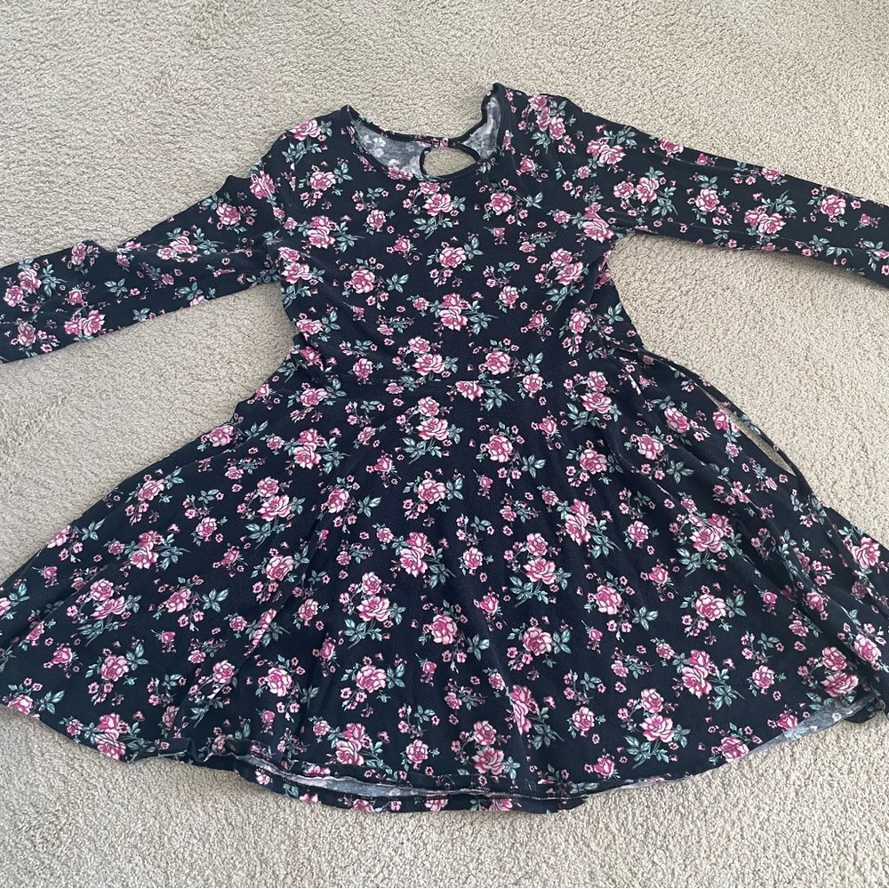 Women’s dress, with pink roses
